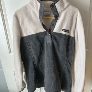 Columbia Cream and Gray Fleece Jacket